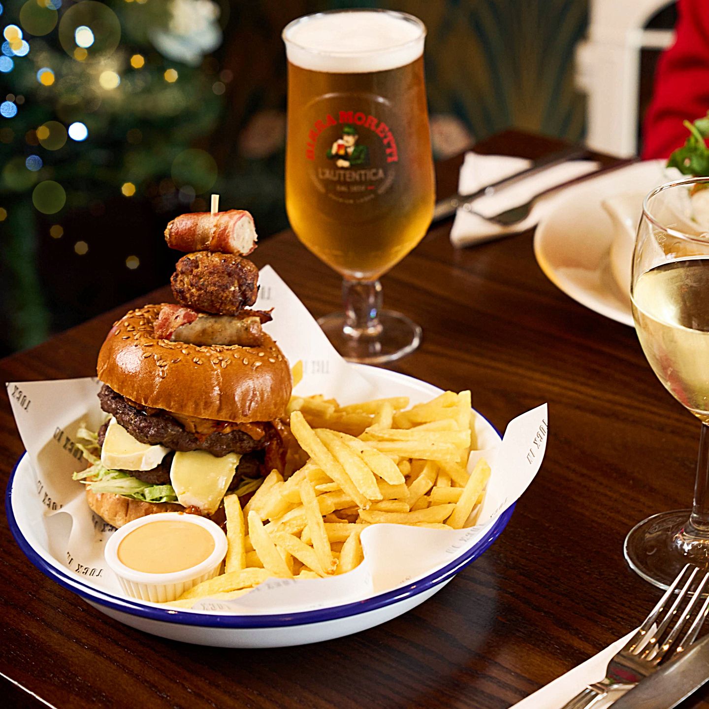 Festive Lunch & Dinner at The Wellington Arms in Weymouth